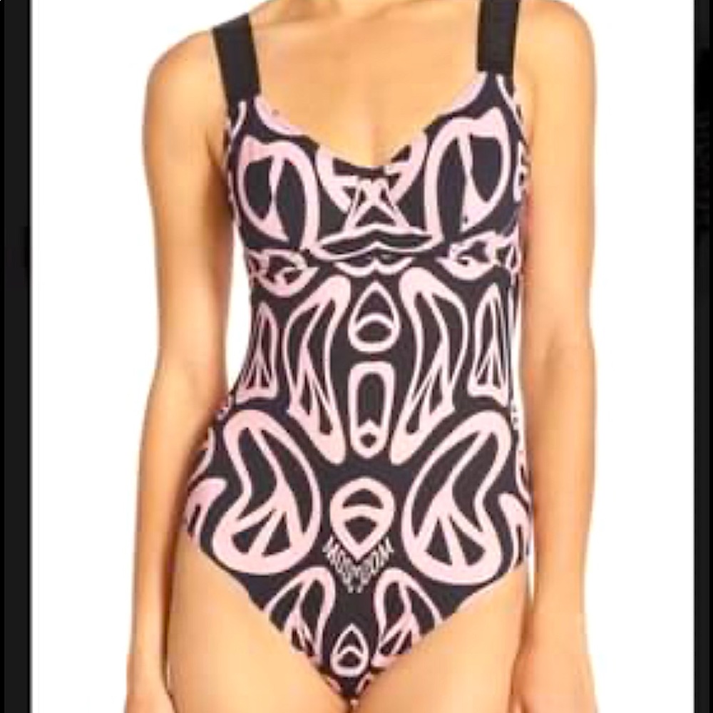 ☮️ BNWT - Moschino Underwear Onesie